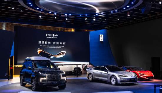 仰望登陆北京车展：U8、U9持续热销，U7首搭革命性新技术亮相